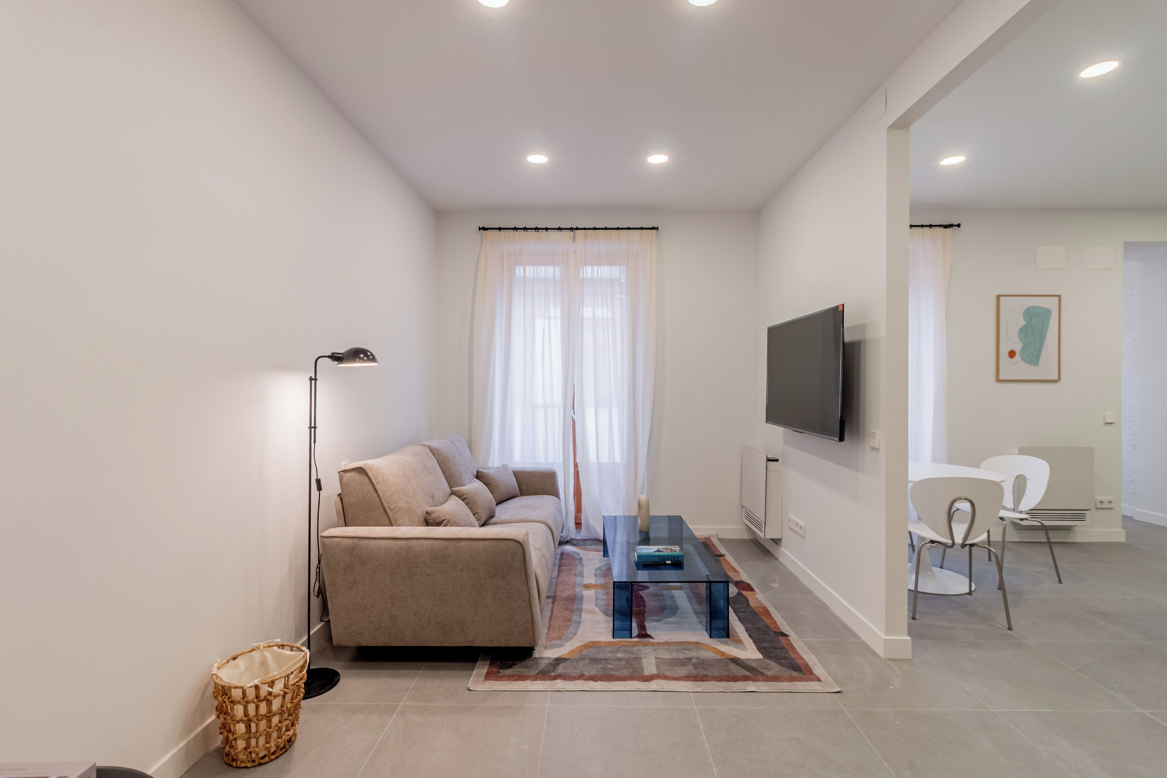 Deluxe Apartment, 3 Bedrooms | Living area