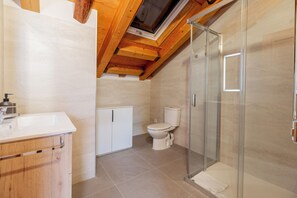 Penthouse, 3 Bedrooms | Bathroom - Welcomer La Latina (Madrid)