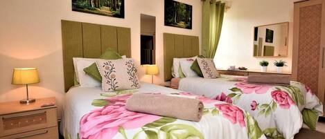 Pretty twin bedroom