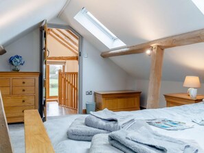 Travel cot, free WiFi, bed sheets - 1 Bed in Gloucester (oc-60276) (Tirley)