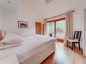 2 Schlafzimmer, Reisekinderbett, kostenloses WLAN, Bettwäsche