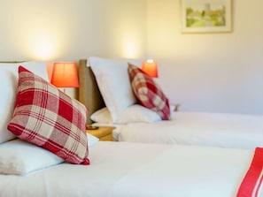 Reisekinderbett, kostenloses WLAN, Bettwäsche