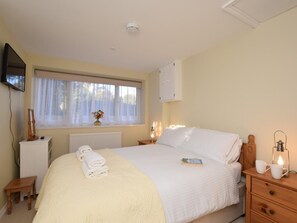 Room - 4 Bed in Shanklin (oc-ic068) (Shanklin)