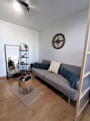 Living area - Montpellier, large community, 20 minutes from the ocean (Montpellier)