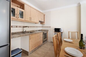 Apartemen, 2 kamar tidur | Interior