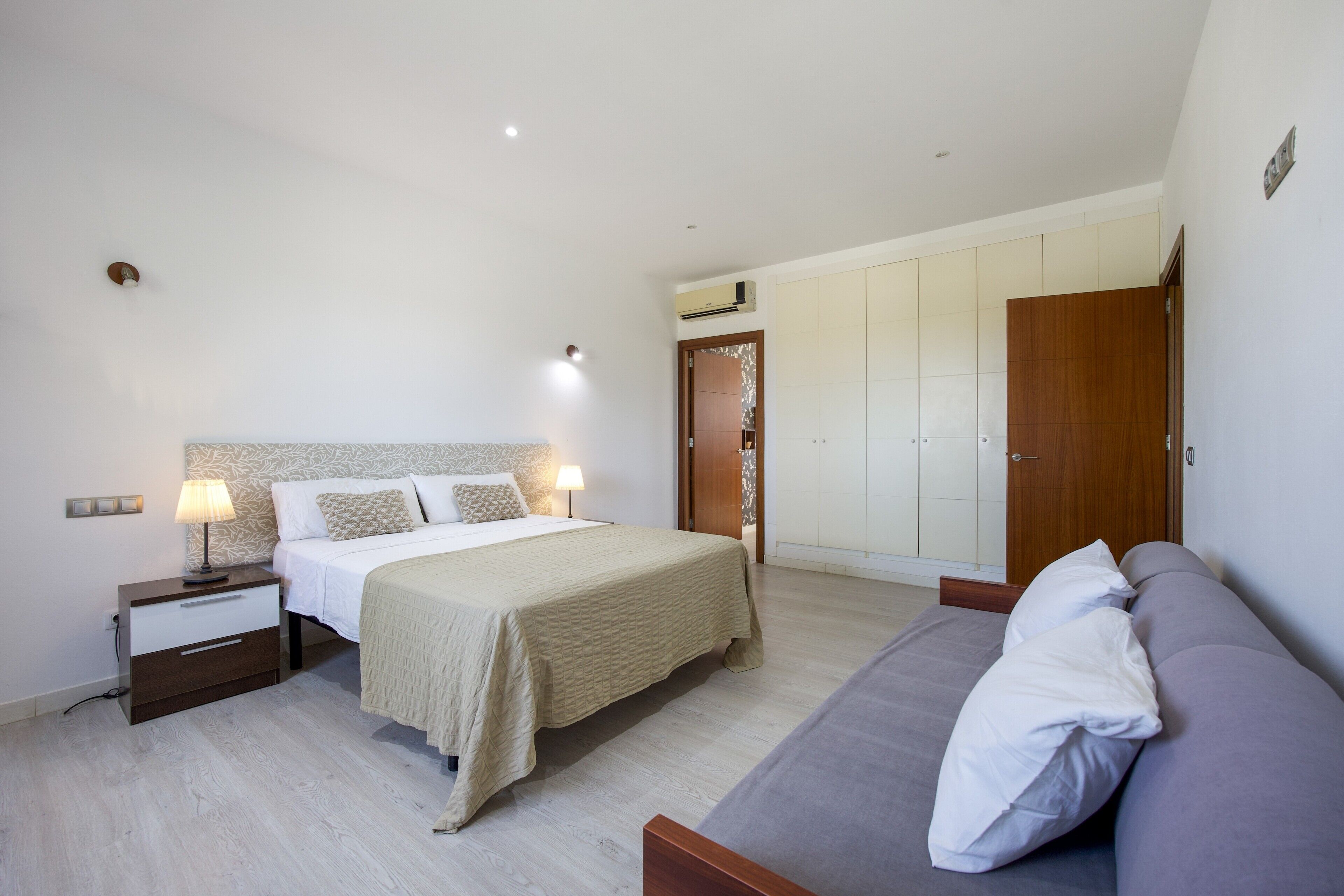 4 slaapkamers, wifi, beddengoed