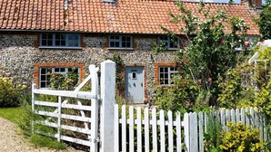 Uklassifisert bilde, 4 av 21, knapp