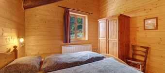Mountain Hut 'la Fraccia' in pristine Alpine setting