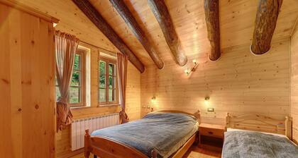 Mountain Hut 'la Fraccia' in pristine Alpine setting