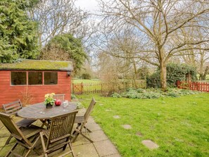 Outdoor dining - 3 Bed in South Creake (oc-kt099) (South Creake)