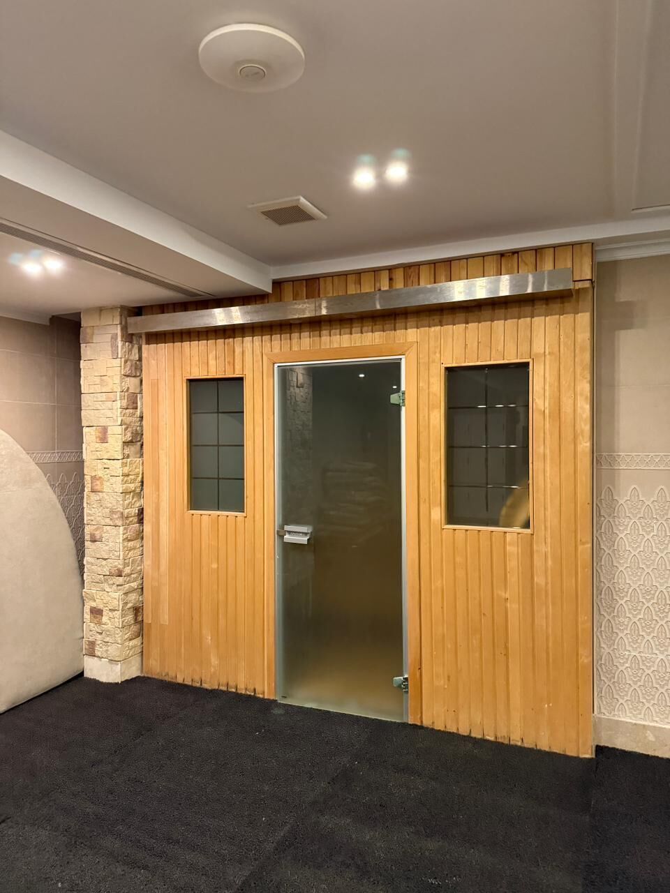 Sauna, deep-tissue massages, Swedish massages, prenatal massages