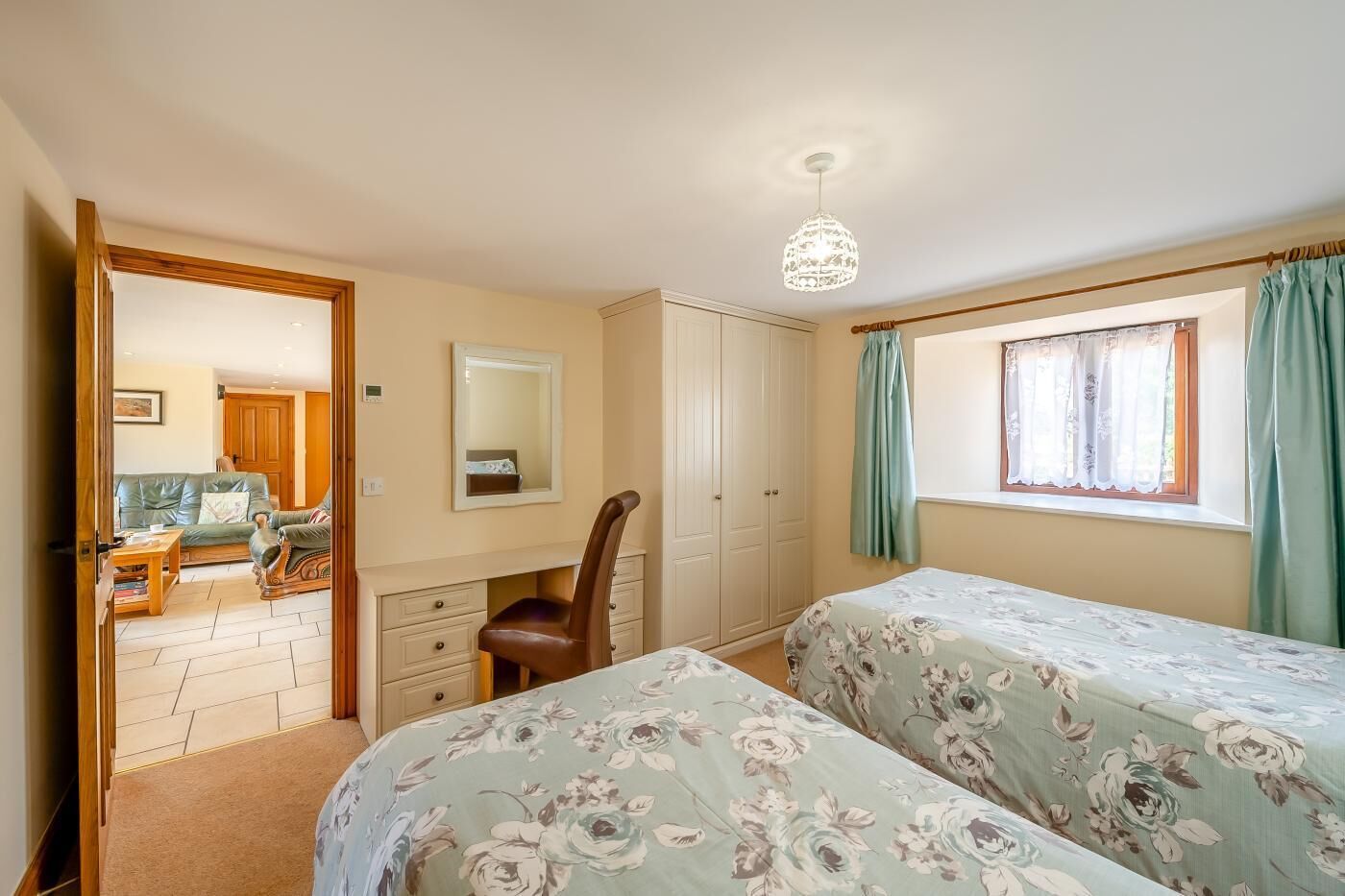 4 Schlafzimmer, Reisekinderbett, kostenloses WLAN