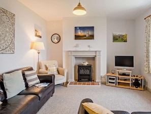 TV - 3 Bed in Niton Undercliff (oc-ic125) (Niton)