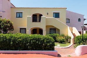 House - Casa Tozzi by Wonderful Italy (Arzachena)