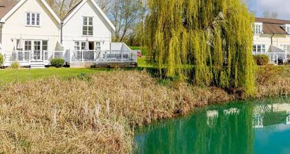 3 Bed in Cirencester (oc-hic02)