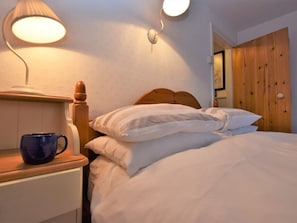 2 bedrooms, free WiFi, bed sheets - 2 Bed in Polruan (oc-pc023) (Fowey)