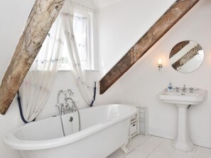 Bathroom - 3 Bed in Polruan (oc-pc002) (Fowey)