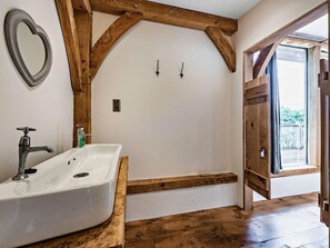 Bathroom - 1 Bed in Barnstaple (oc-62134) (Swimbridge)
