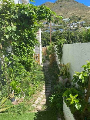 Property grounds - To complete (Grand Case)