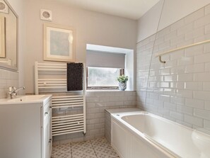Bathroom - 3 Bed in Buxton (oc-62802) (Hartington)