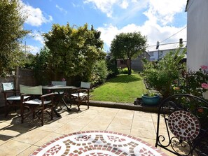 Outdoor dining - 3 Bed in Bideford (oc-63058) (Appledore)