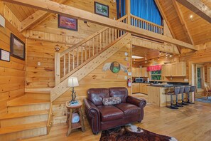Interior - Escape to Firefly Ridge in Sevierville and discover your perfect Tennessee mount (Sevierville)