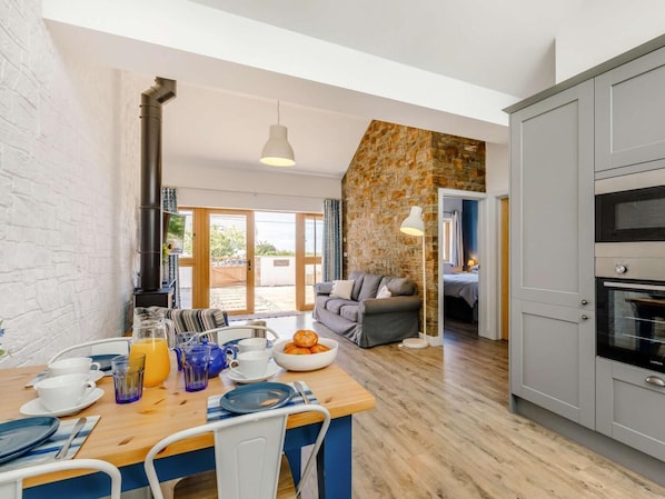 Interior - 2 Bed in Bideford (oc-62964) (Appledore)