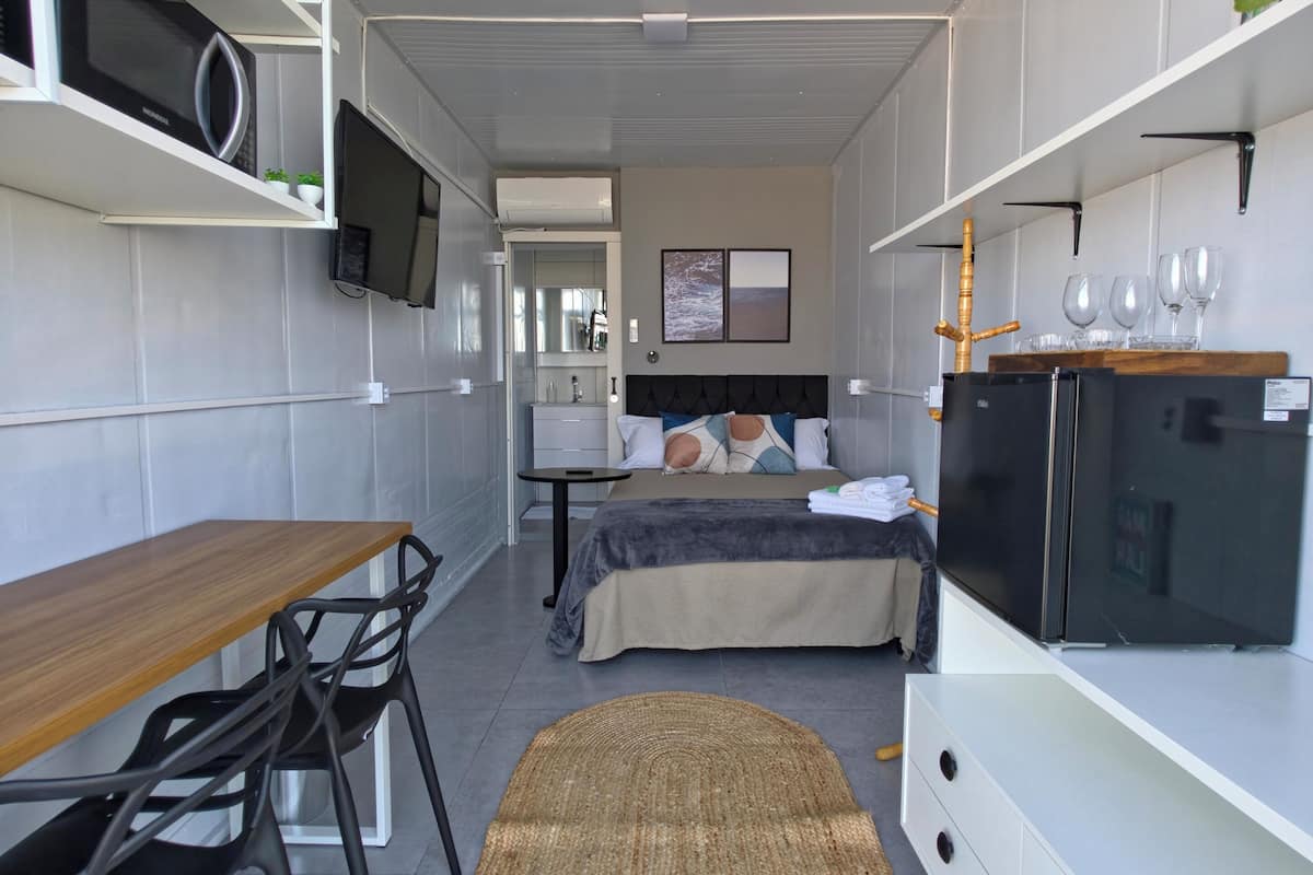 Loft Deluxe, vista al mar | Espacio para trabajar con laptop y wifi gratis