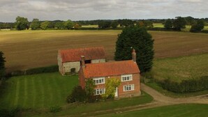Unclassified image, 3 of 20, button - 3 Bed in Kettlestone (oc-kt037) (Little Snoring)