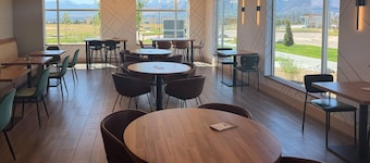Cambria Hotel Colorado Springs - Air Force Academy