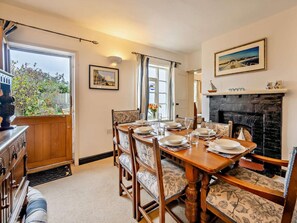 Dining - 3 Bed in Mundesley (oc-kt043) (Mundesley)