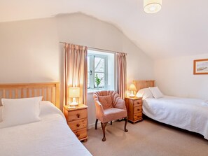 Room - 2 Bed in Southrepps (oc-kt052) (Southrepps)