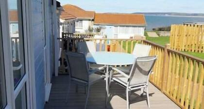 Delightful self contained 2 Bedroomed Holiday home