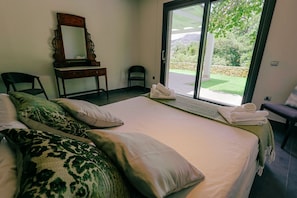 3 Schlafzimmer, Bügeleisen/Bügelbrett