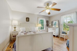 WiFi, bed sheets - Rodger's Hemlock (Lake Junaluska)