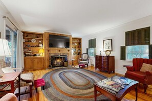 TV - Rodger's Hemlock (Lake Junaluska)