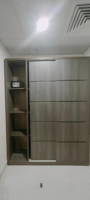 Bahagian dalam