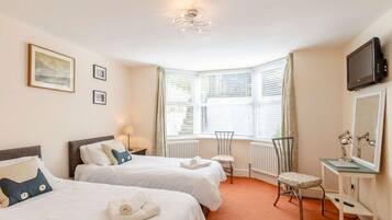 3 bedrooms, free WiFi, bed sheets