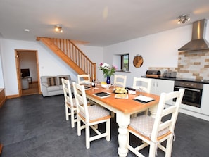 Interior - 2 Bed in Harrogate (oc-hh011) (Dacre)