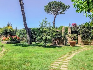 Garden - Villa Giulia (Campania)