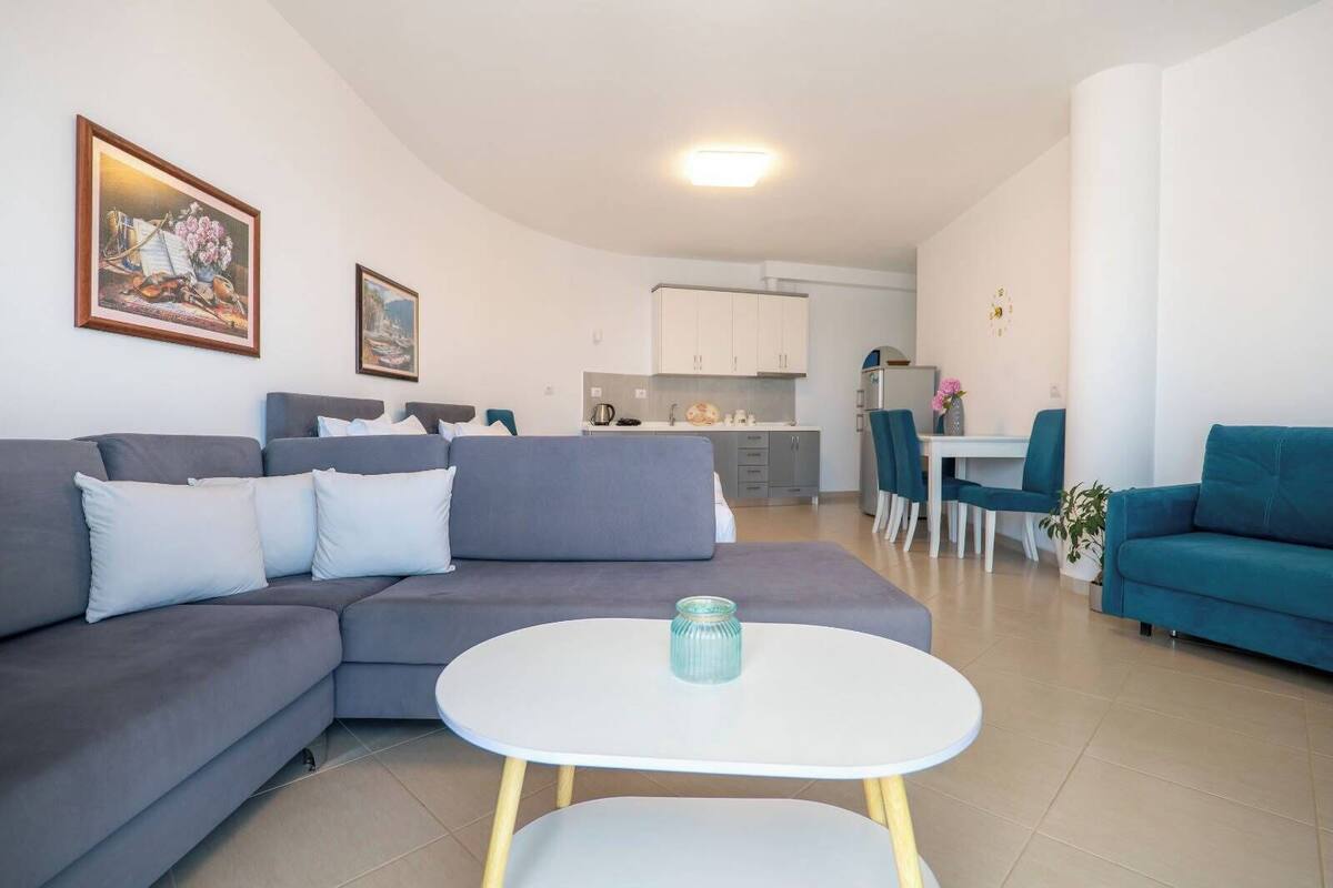 Apartment | Living area