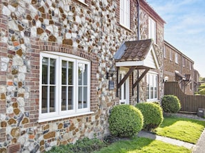 Exterior detail - 3 Bed in King's Lynn (oc-65596) (Heacham)