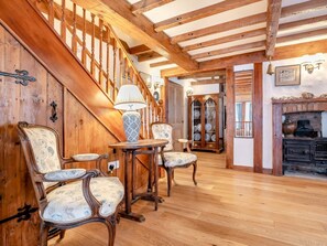 Interior - 4 Bed in Eastbourne (oc-71297) (Eastbourne)