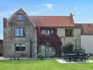 Exterior - 4 Bed in Gillingham (oc-80670) (West Stour)