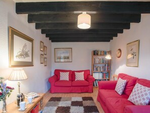 TV - 2 Bed in Holt (oc-ncc25) (Kelling)