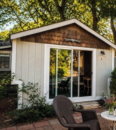 Charming One Bedroom Cabin on Cape Cod Campground!