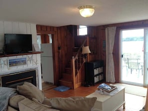 TV, fireplace - 2 Bedroom House on the Water! (South Dennis)