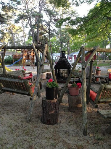 Charming One Bedroom Cabin on Cape Cod Campground!
