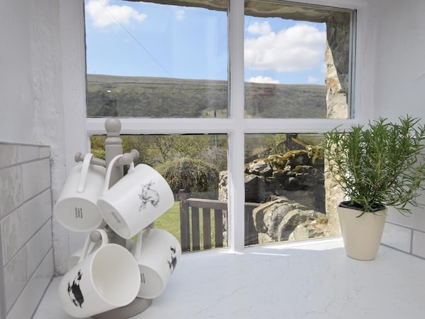 Interior - 4 Bed in Kettlewell (oc-g0041) (Starbotton)