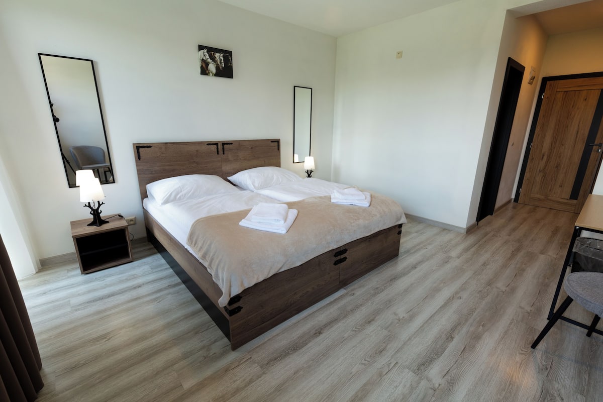 Classic Double Room, Balcony, Hill View